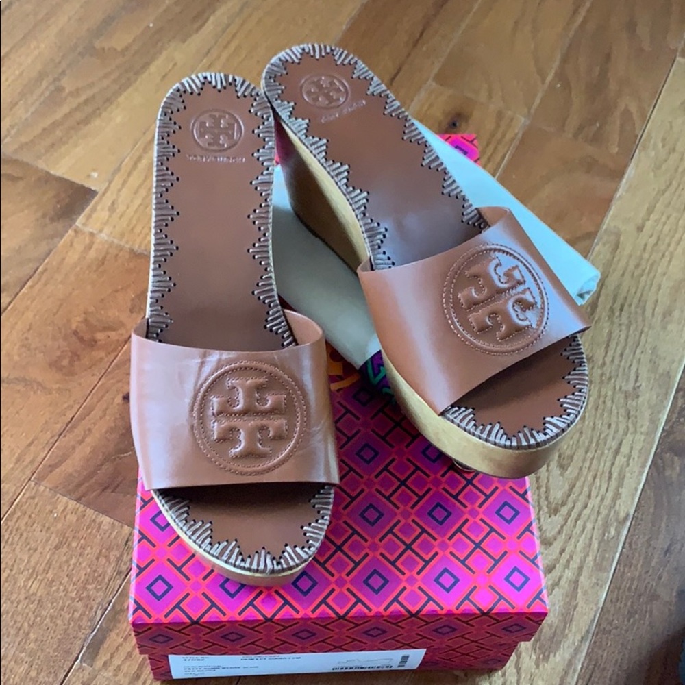 Tory Burch wedge slide size 9